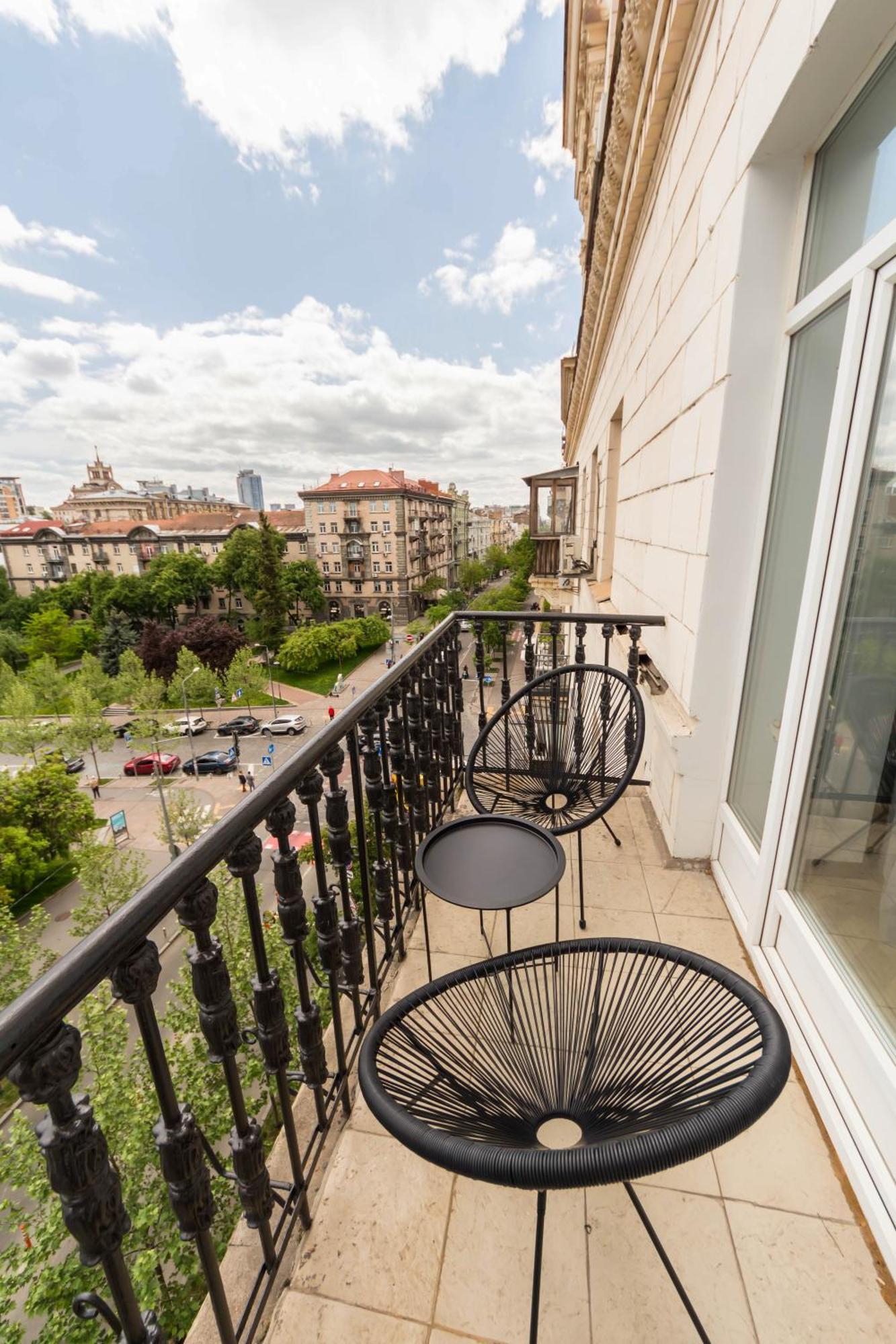 Central Apartments Maidan Area Kiev Luaran gambar